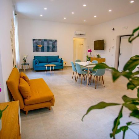 Cosmo 38 Luxury Apartments Naples Luaran gambar