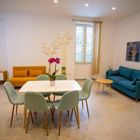 Cosmo 38 Luxury Apartments Naples Luaran gambar