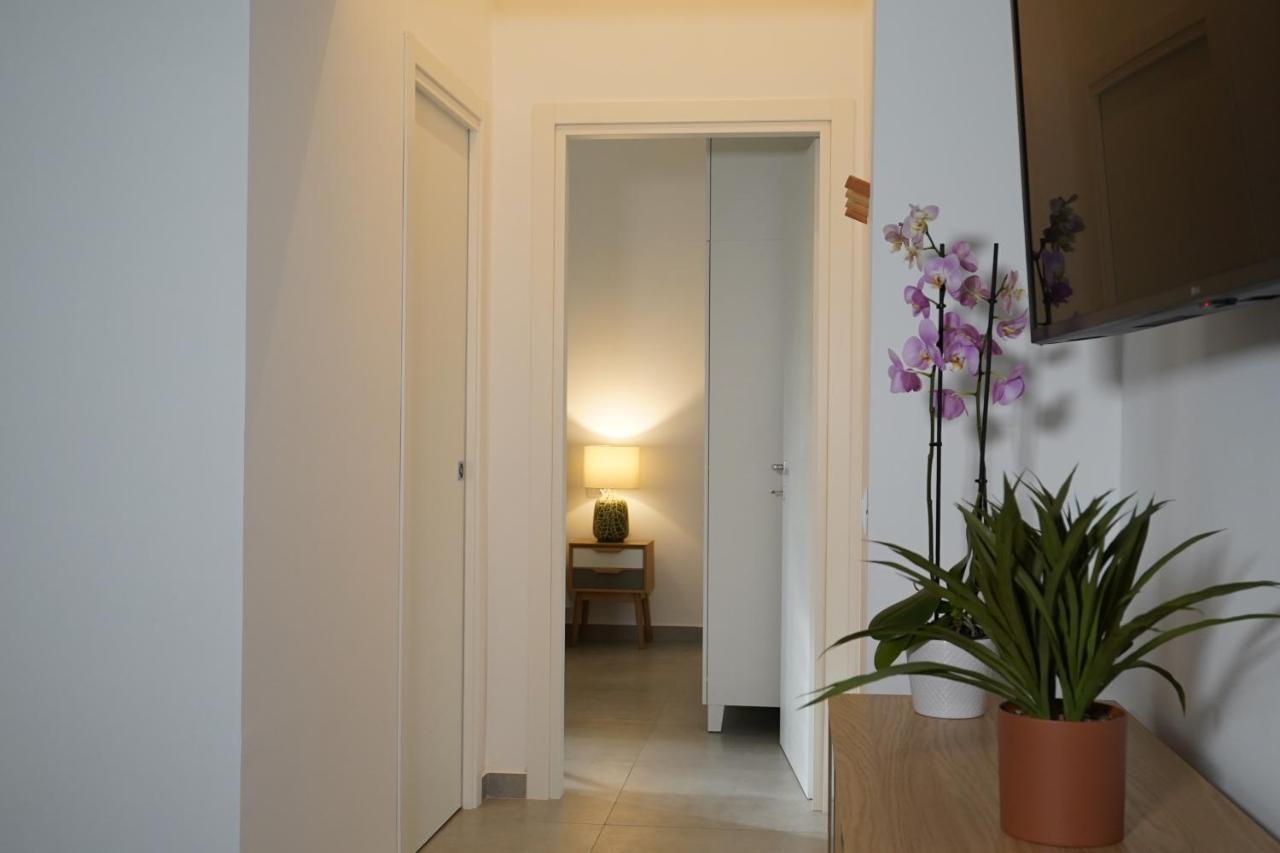 Cosmo 38 Luxury Apartments Naples Luaran gambar