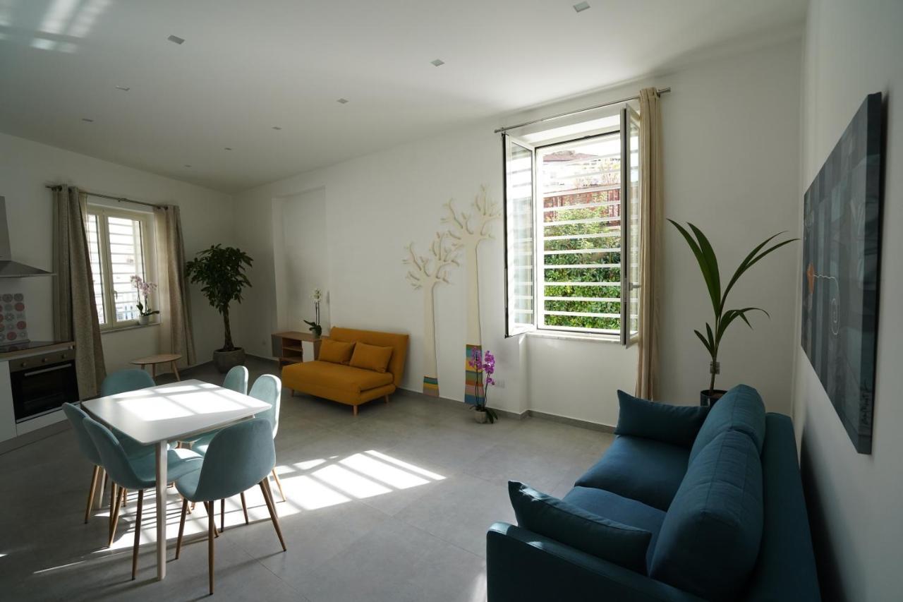 Cosmo 38 Luxury Apartments Naples Luaran gambar