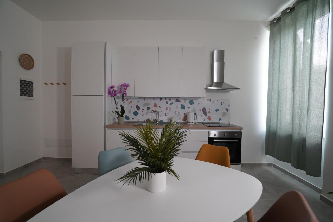 Cosmo 38 Luxury Apartments Naples Luaran gambar