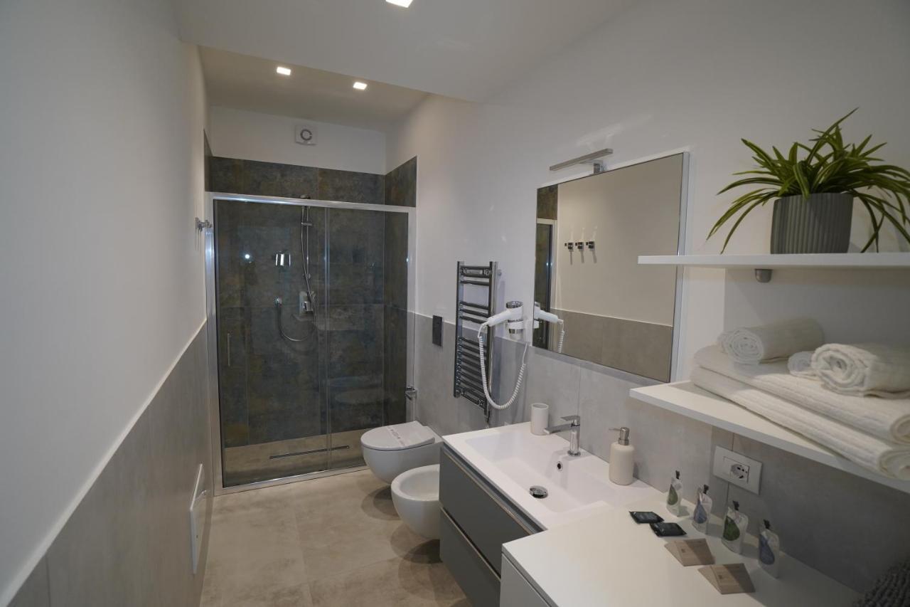 Cosmo 38 Luxury Apartments Naples Luaran gambar