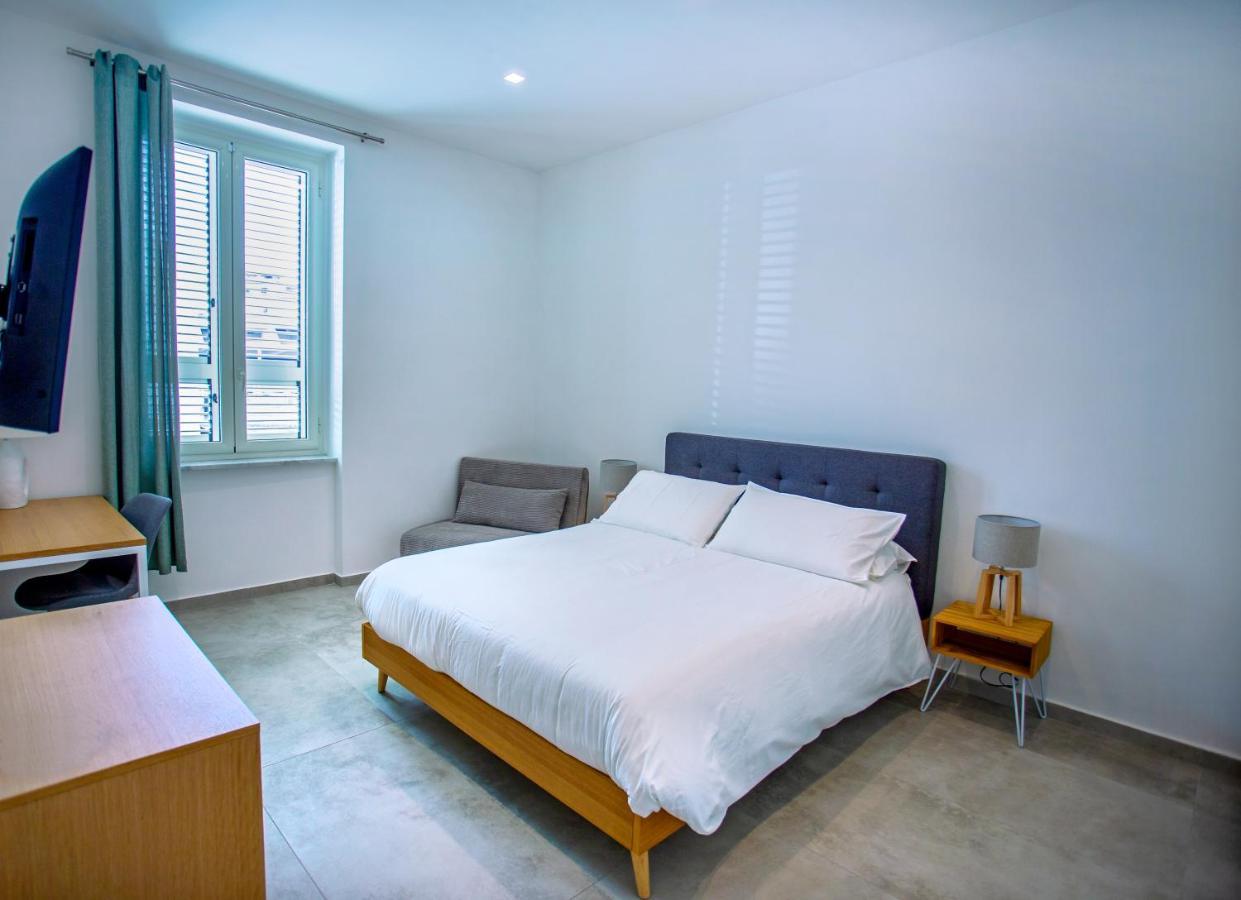 Cosmo 38 Luxury Apartments Naples Luaran gambar